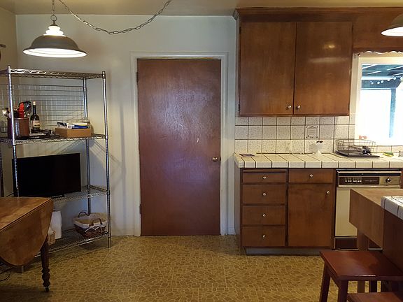 4th image of 5081 N Cady St