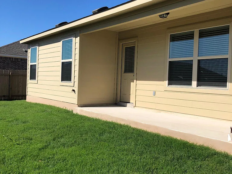 21409 Wilmiller Ln — Photo 6