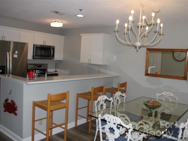 17919 Kings Point Dr #E — Photo 10