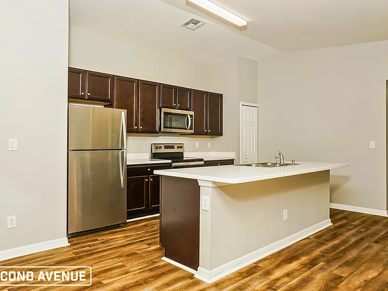 14203 Brisk Ave — Photo 9