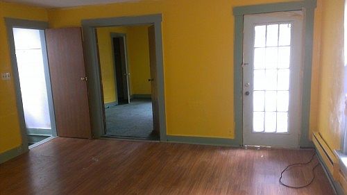 5th image of 2809 E 3rd St