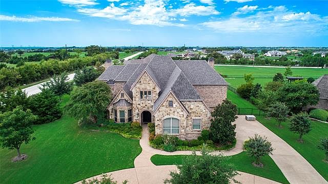 1st image of 137 Manor Dr