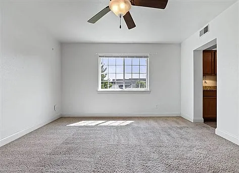100 Grandview Ct #115 — Photo 7