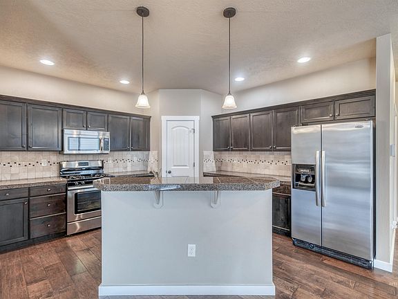 5th image of 4470 S Axiom Ave