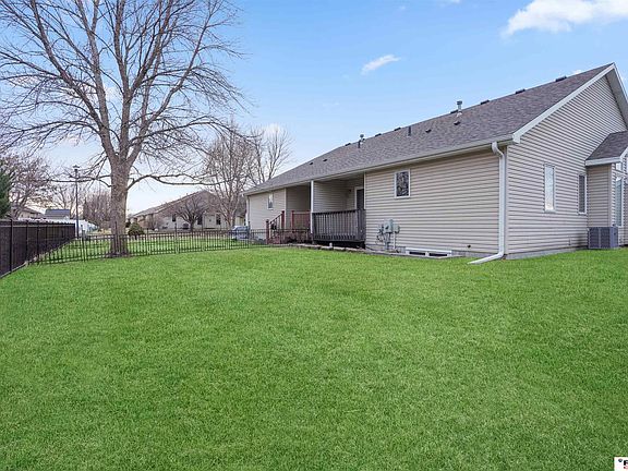 4th image of 8105 Cheney Ridge Rd