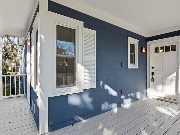 3rd image of 1421 Pinecrest Pl