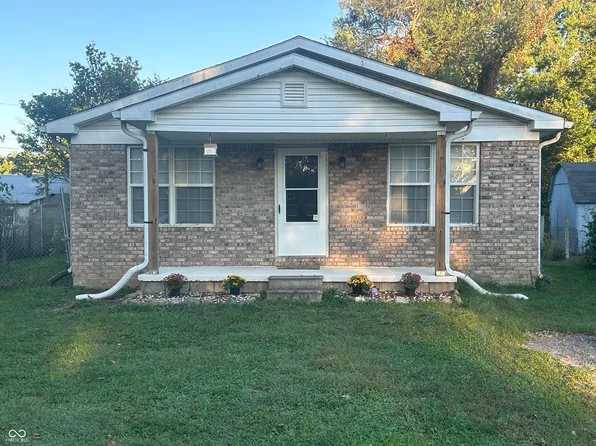 929 S Grant St, Martinsville, IN 46151