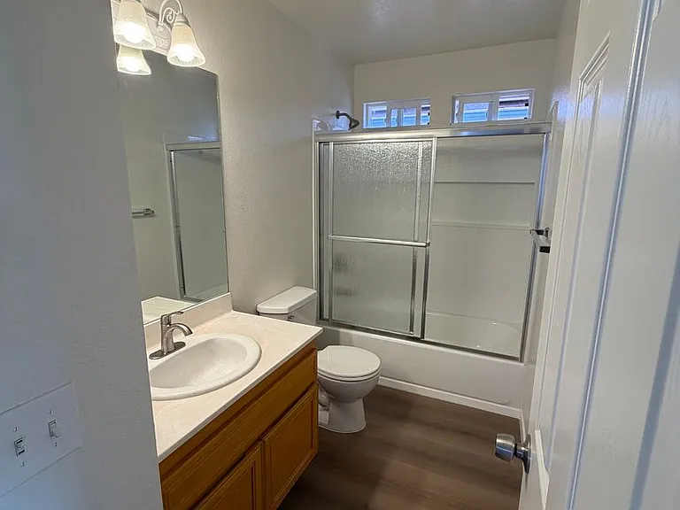 547 Hart Dr #15 — Photo 23