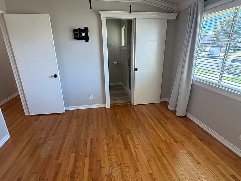 2208 Florida St — Photo 14