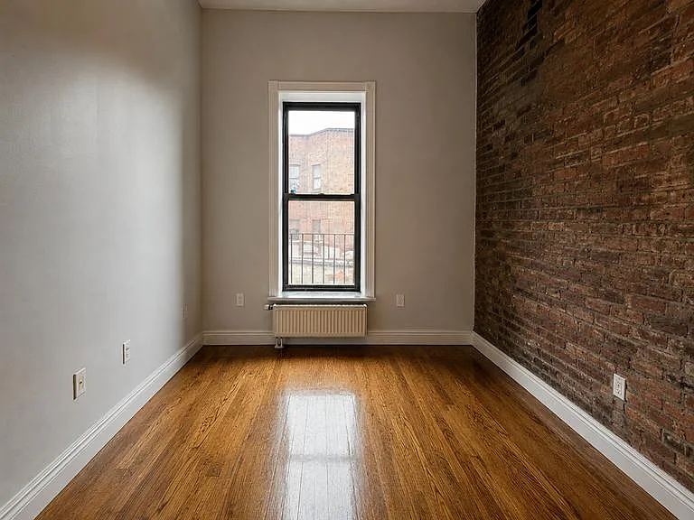 202 E 13th St #Penthouse 5 — Photo 4