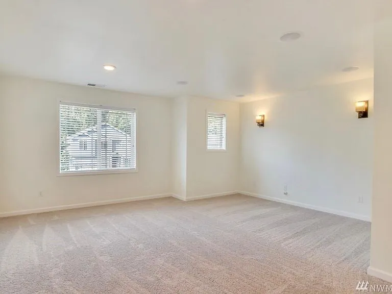 9508 200th St E — Photo 10