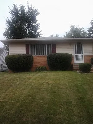 19509 Gardenview Dr photo 1