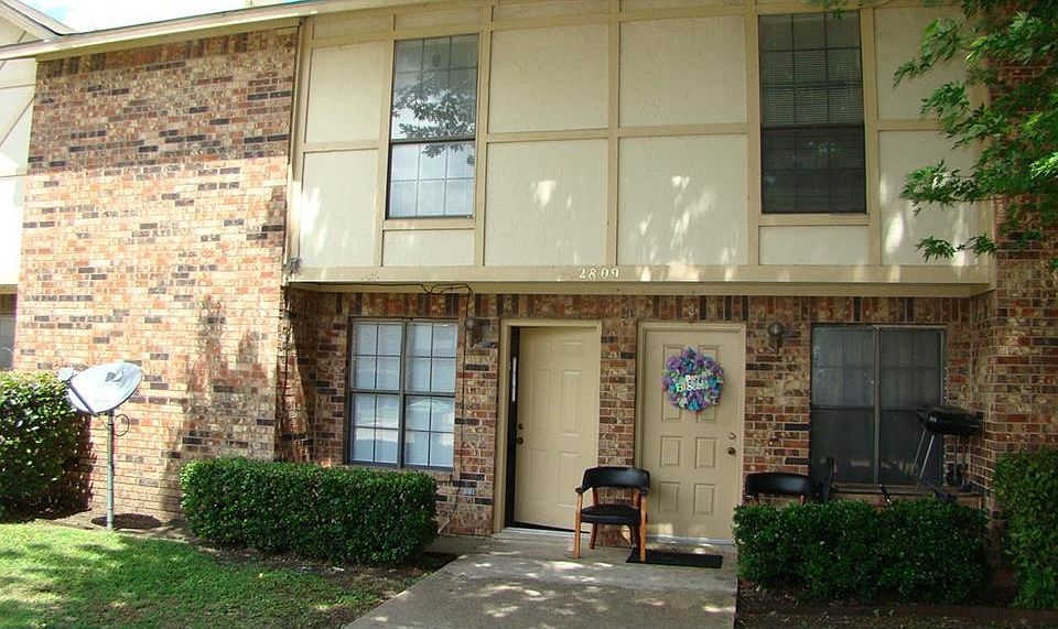 1st image of 2809 Wimbledon Ct APT B