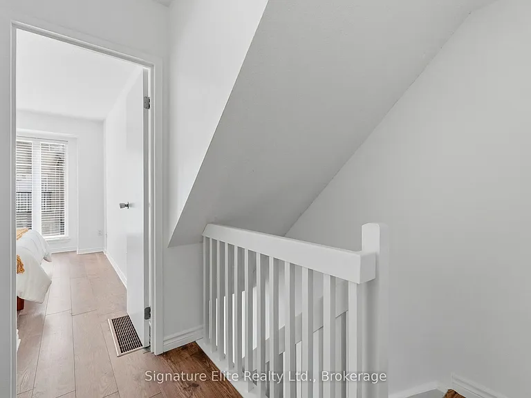 42 Western Battery Rd #718 — Photo 9