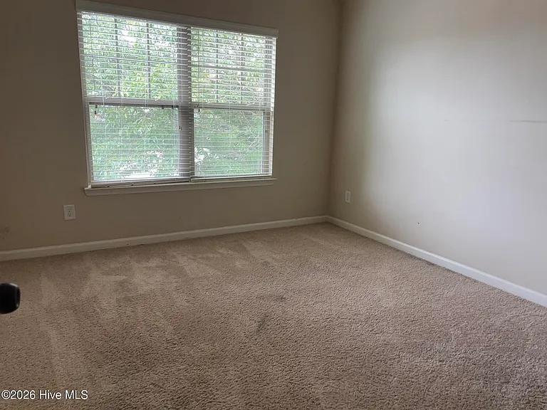 717 Porter Ln — Photo 16