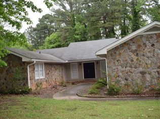 366 Banks Rd, Fayetteville, GA 30214