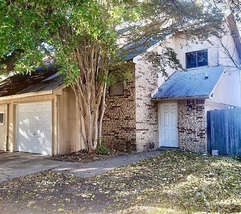 1st image of 208 Victoria Dr