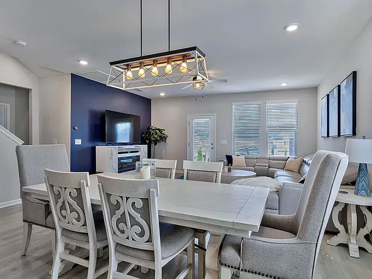 5040 Sunflower Ln — Photo 12
