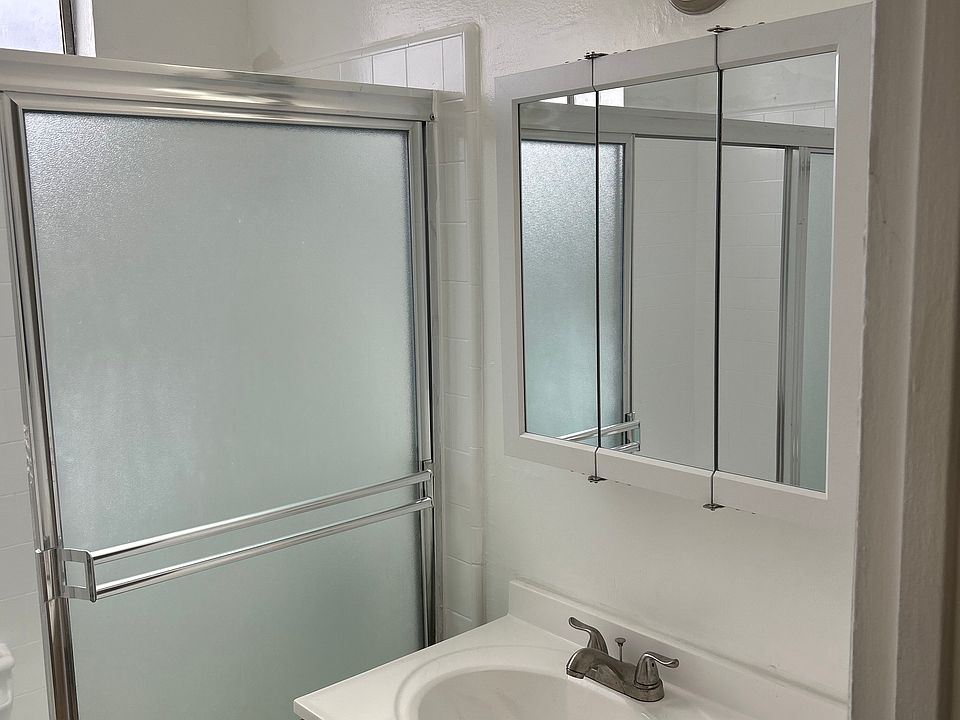 1st image of 1726 Garfield Pl APT 23