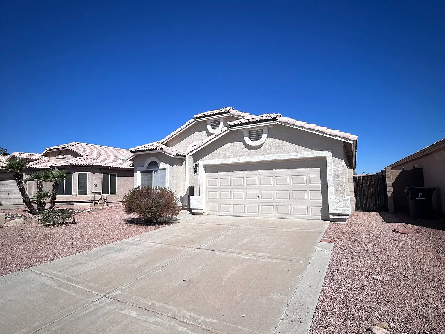 3 bed, 1640 sqft, $2,050 — Photo 2