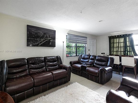 4th image of 1519 NW 40th St