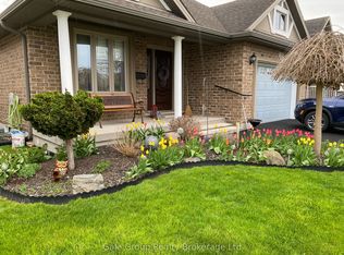 15 Holland Ave, Aylmer, ON N5H3J2