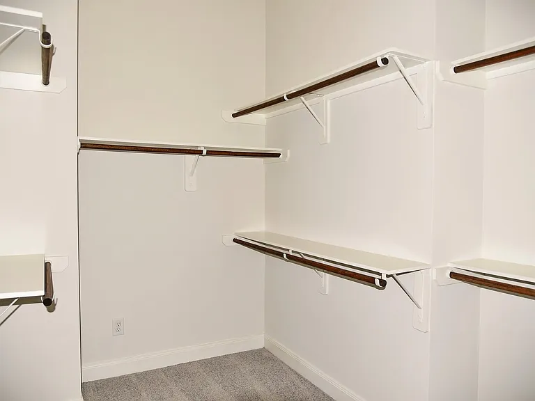 2211 Chenevert St #A — Photo 21