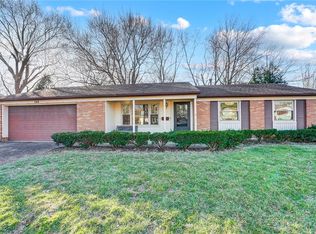 160 Gracewood Dr, Dayton, OH 45458