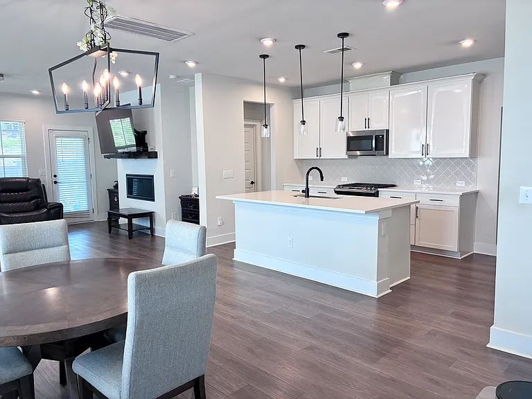 2033 Florine Dr — Photo 8