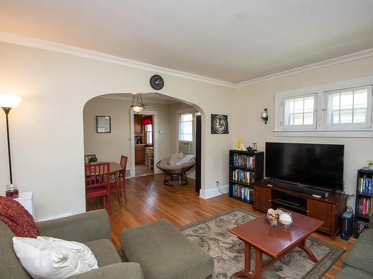 4516 Cedar Ave S — Photo 4
