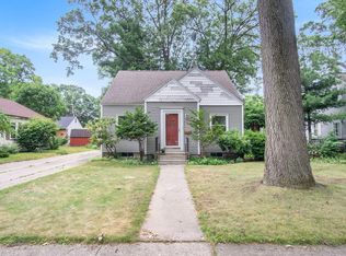 2328 Meurer Ct, Muskegon, MI 49441