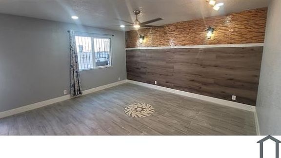 3rd image of 4300 N Lamont St APT 292