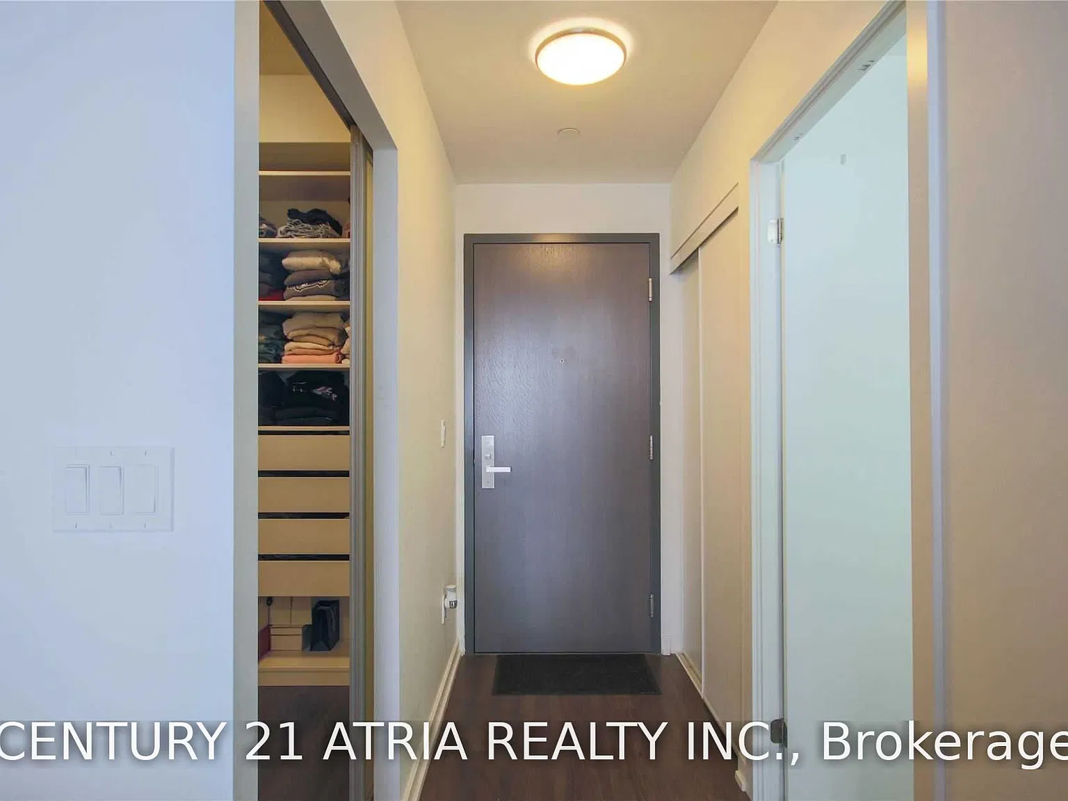 2 bed, $2,500 — Photo 2