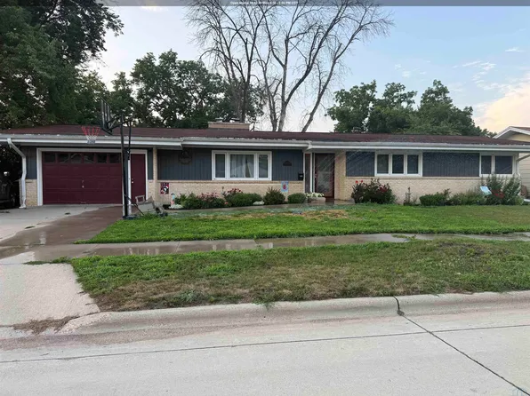506 Ash St, Cherokee, IA 51012