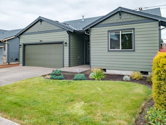 813 Pintail St, Silverton, OR 97381