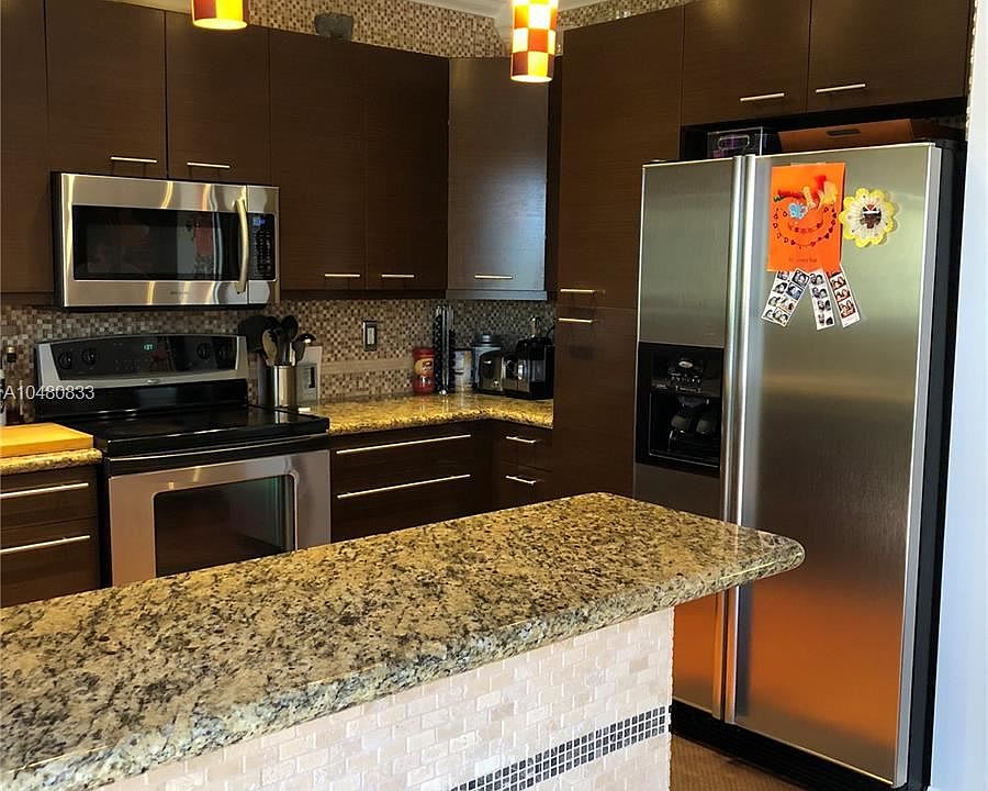 8726E8C5-BD82-4043-8F35-3FEA3AA93A36