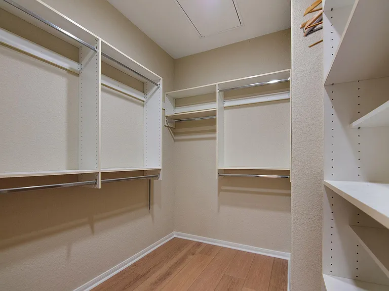 54 Douvaine Ct — Photo 24
