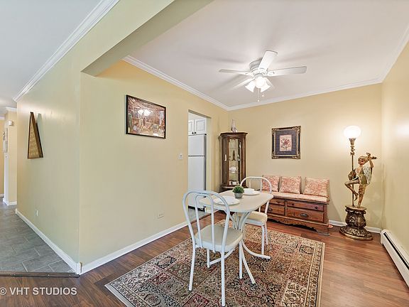 4th image of 1430 N Evergreen Ave #1CS