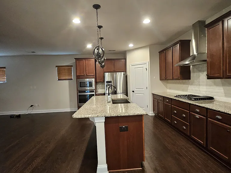 1140 Premier Key Dr — Photo 68