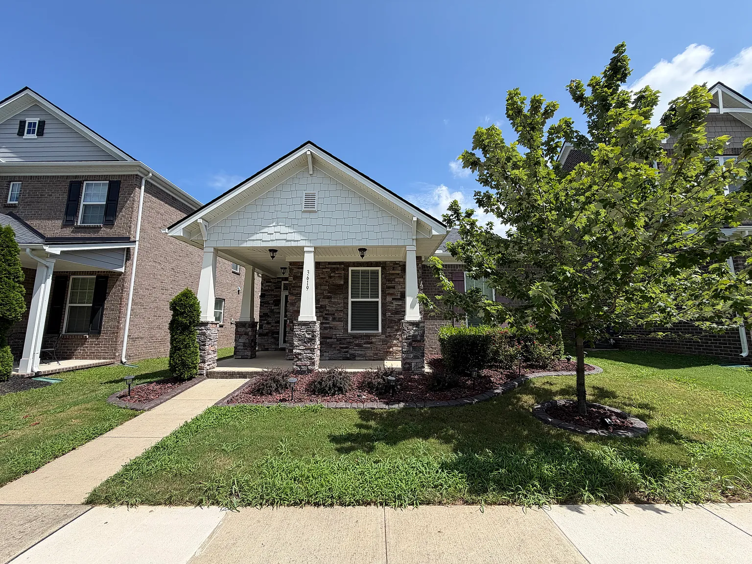 3 bed, 1500 sqft, $2,500 — Photo 1