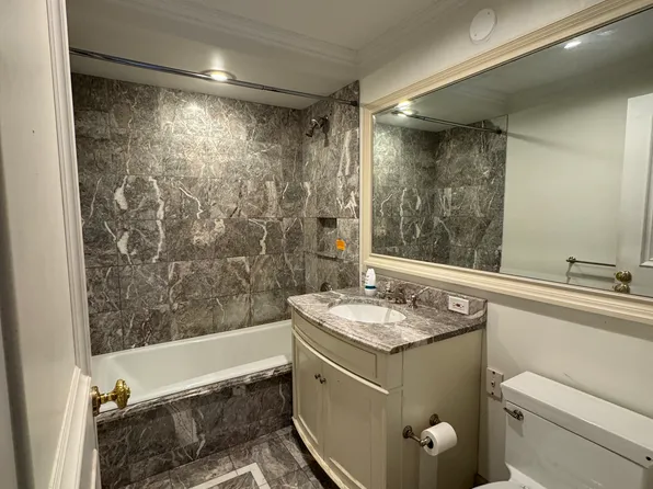 502 Park Avenue image 4 of 12