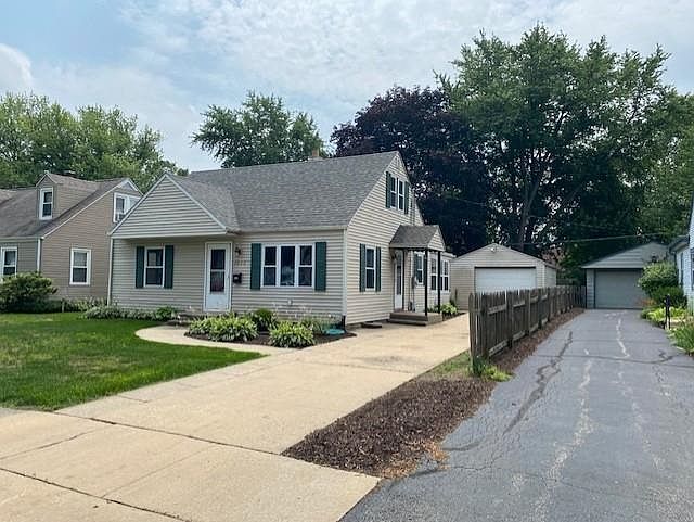 1st image of 3023 Barrington Pl