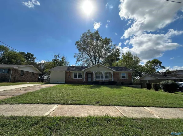4111 Nelson Dr NW, Huntsville, AL 35810