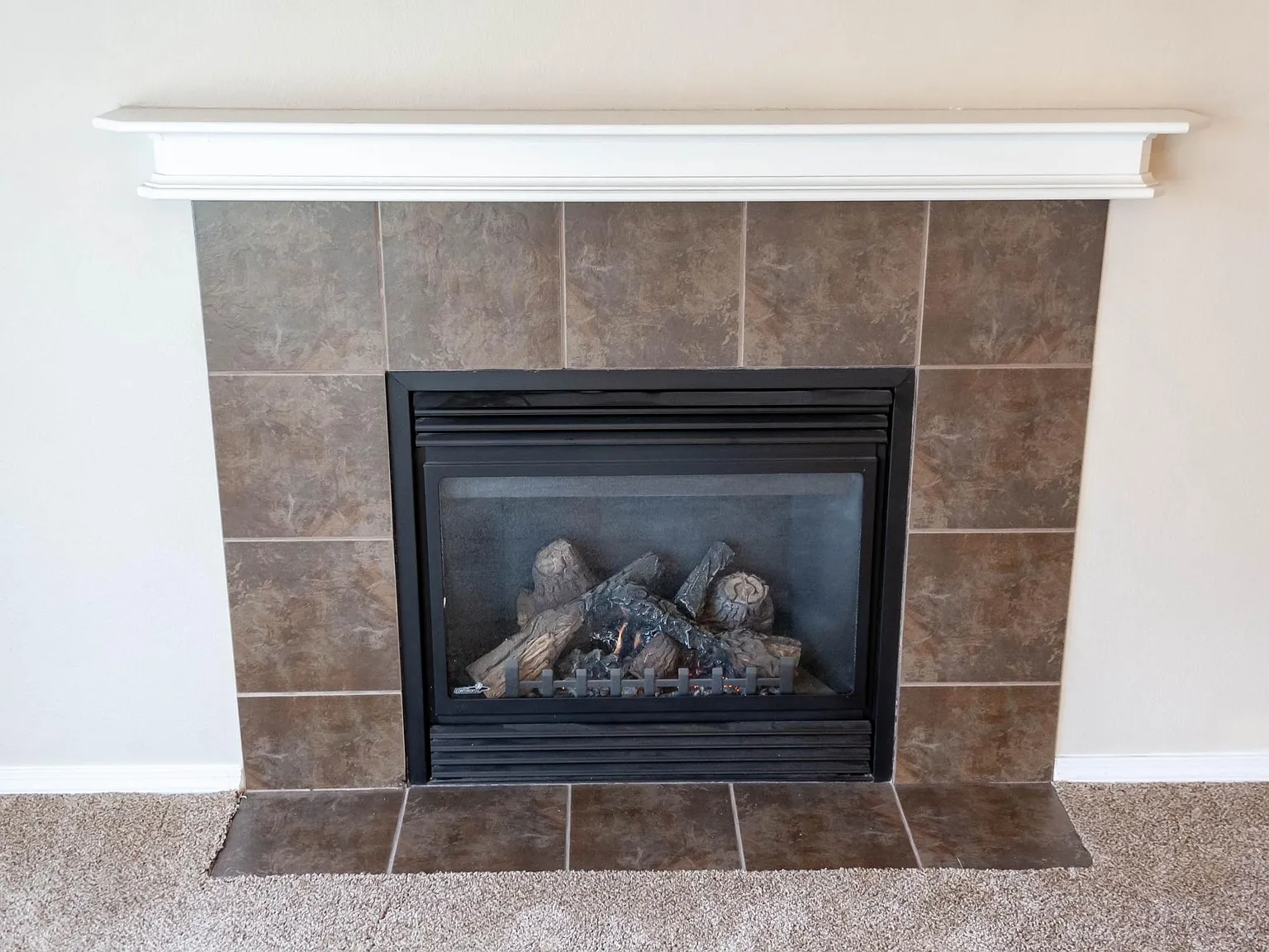 3 bed, 1415 sqft, $2,500 — Photo 4