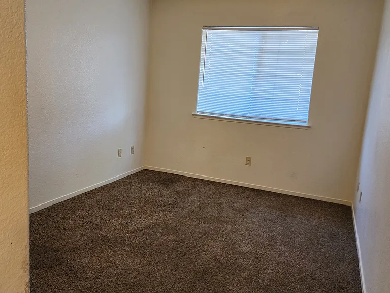 3195 Whittier Ave #103 — Photo 9