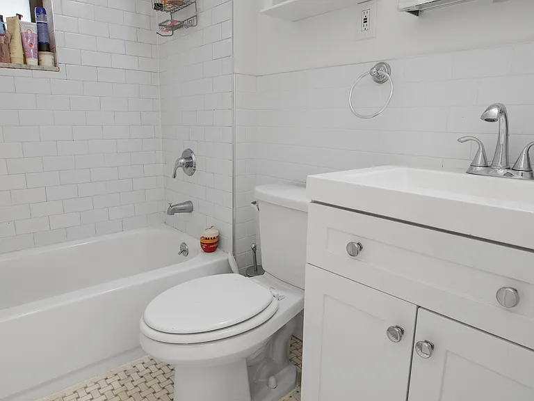 229 W 105th St #33 — Photo 10