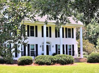 943 Fishburne Rd, Pinopolis, SC 29469