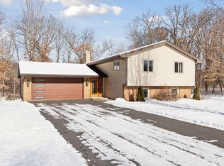 115 Puma Ln, Mahtomedi, MN 55115