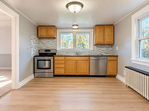 5th image of 22 Neptune St #2