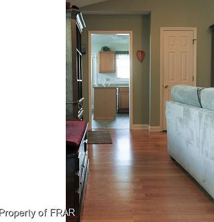 4th image of 493 Northwoods Dr